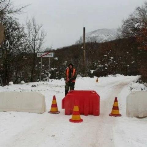МЧС Республики Крым обращает внимание граждан: дорога на плато Ай-Петри закрыта с обеих сторон